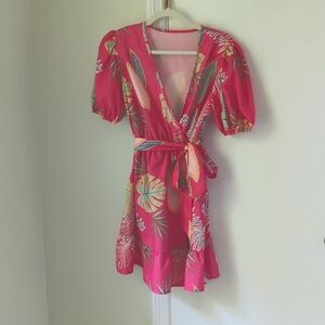 Women's pink vacay dress size large